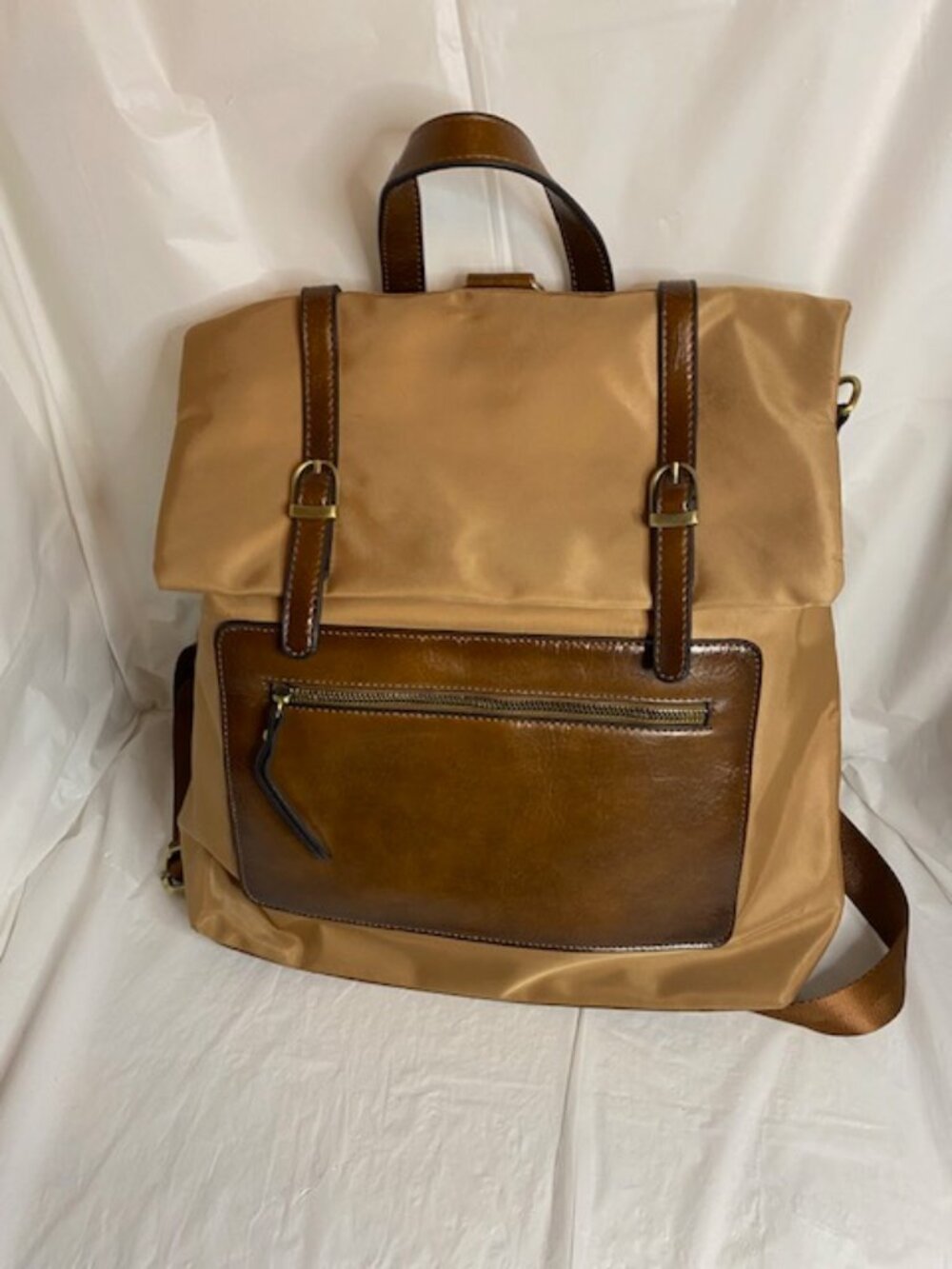 LADIES CONVERTIBLE BACKPACK TRAVEL PURSE